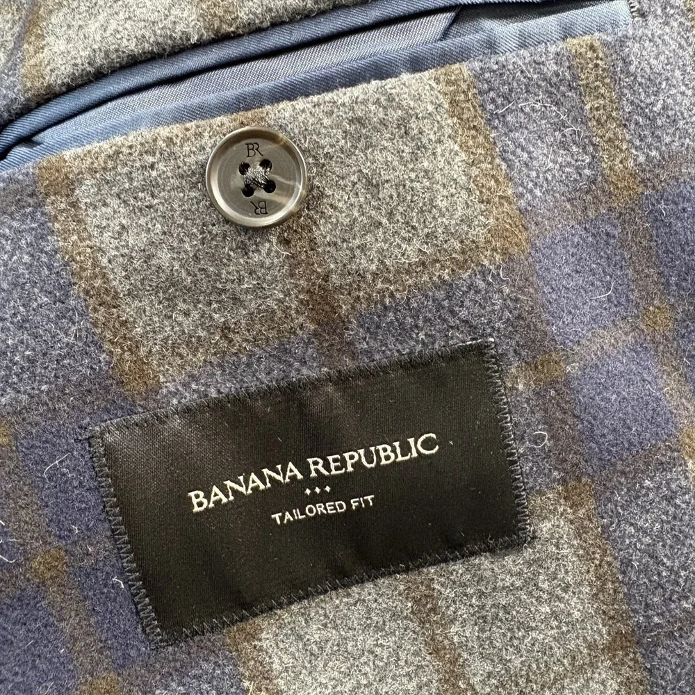 Banana Republic Tailored Fit Blazer Mens 46R Wool Blend Gray Plaid Unconstructed